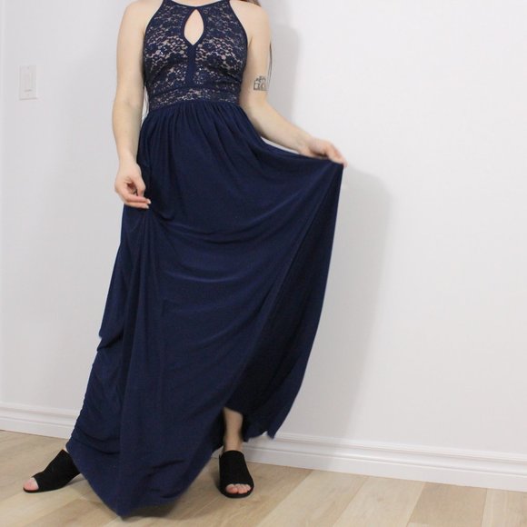 *Laura Navy Backless Maxi Dress - Picture 7 of 9
